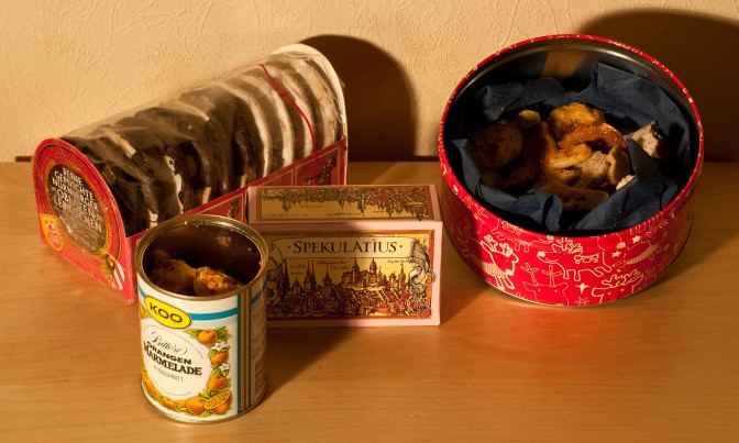 Lebkuchen, Spekulatius und selbstgebackene Kekse. Ein herrlicher Duft trifft auf einen verfressenen Blogautor.
