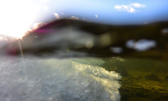 Sonne, Himmel, Welle, Wasser, Eis, Meeresgrund: ganz schön viel für ein Photo